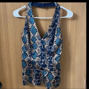 Guess halter top